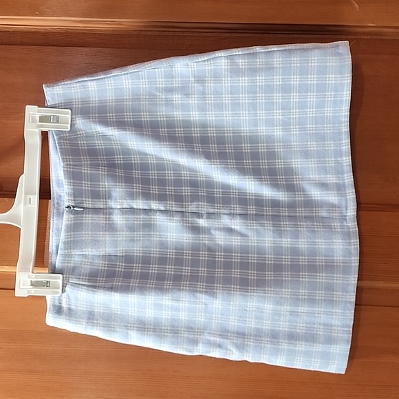 Super cute shein skirt - Picture 2 of 6